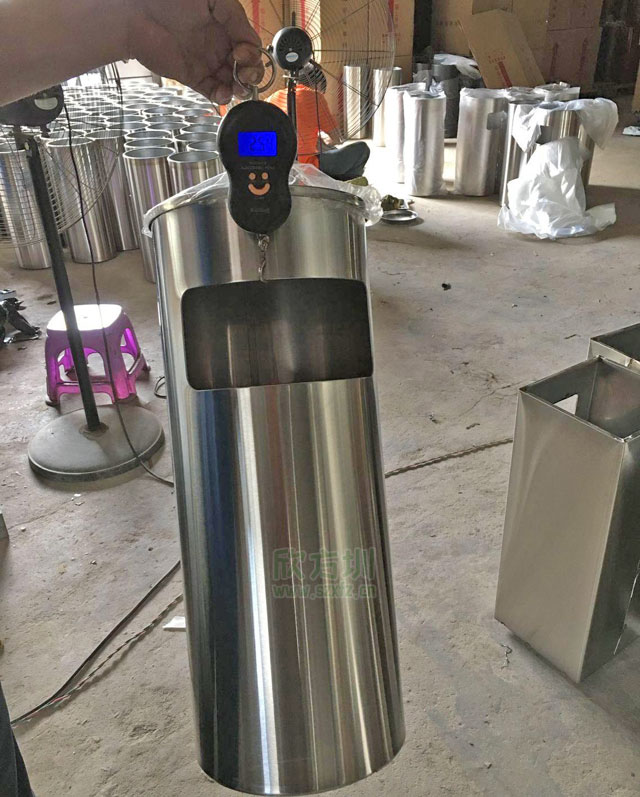 上海不銹鋼座地煙灰桶足厚真材實料，確保質量統一